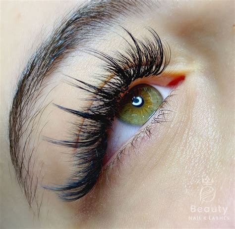 kimk lashes aka wispy hybrid lashes eyelash extensions eyelashes lashes