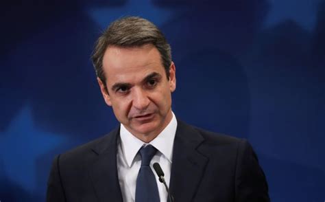 ☺ειδικά εκπαιδευμένα περιστέρια του κκε πίσω από τη φωτογράφιση του κυριάκου μητσοτάκη στην ικαρία. Μητσοτάκης για την Ημέρα της Γυναίκας: Να εργαστούμε για ...