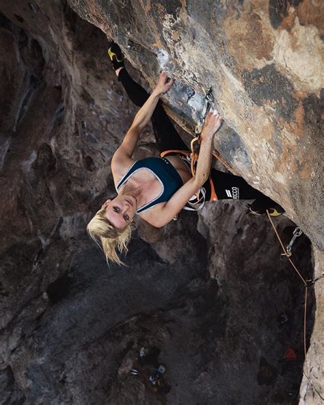 Pin By Carl MARTI SOUSA On Female Mountain Rock Climbing Women Rock