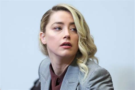 Amber Heard Tearfully Says She S Been Humiliated Received Death Threats Amid Johnny Depp