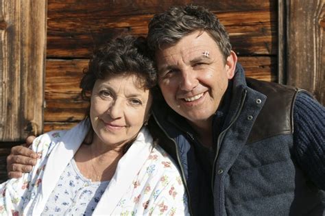 0filter aktiv passen sie die suchergebnisse nach ihren bedürfnissen an. 03x03 Zwischen den Stühlen - Der Bergdoktor - TV Wunschliste