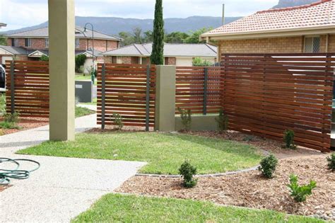 Apr 07, 2021 · the average cost for a 4′ tall wooden picket fence is between $8 to $30. How Much Does Timber Fencing Cost?