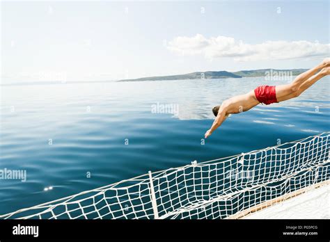 Jumping Off Boat Hi Res Stock Photography And Images Alamy