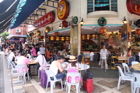 Jalan alor is one of the most famous food street in kuala lumpur. Jalan Alor Food Street in Kuala Lumpur City Center | Food ...