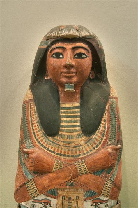 Photo 942-03: Egyptian statue in Hermitage Museum. St.Petersburg, Russia