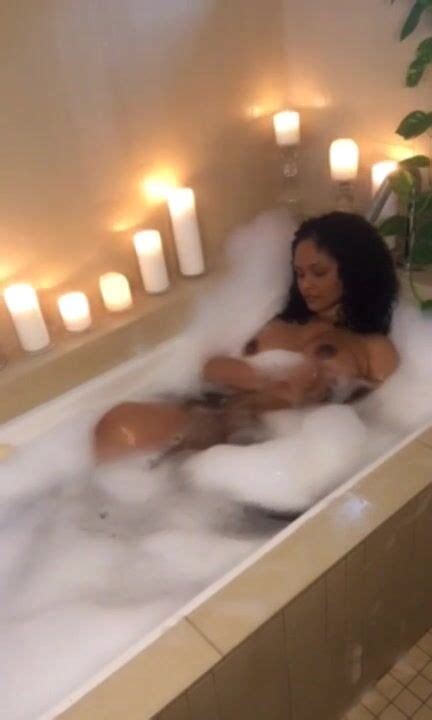 Maliah Michel Nude Bathtub Ass Shaking Porn Viralpornhub Com