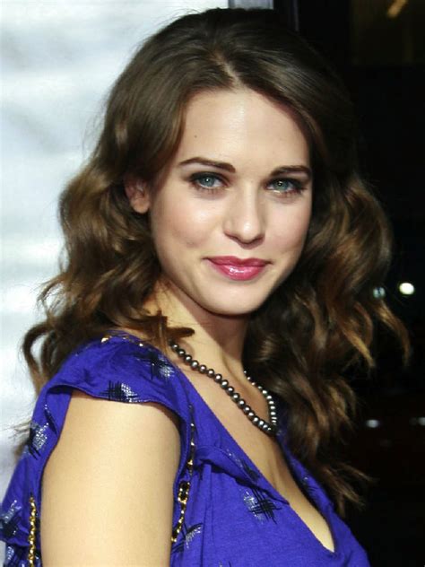 LYNDSY FONSECA NUDE HD PHOTOS The Fappening