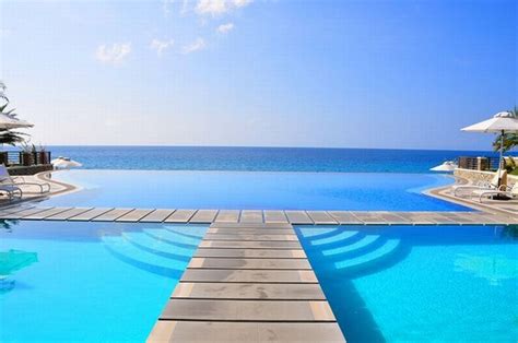 Outstanding Infinity Pools To Blow Your Imagination 28 Pics