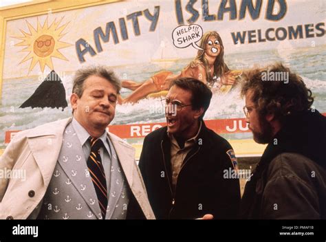 Murray Hamilton Roy Scheider And Richard Dreyfuss Jaws 1975