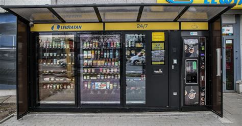W Krakowie działa pierwszy samoobsługowy sklep