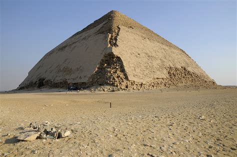 Bent Pyramid Dashur | Gizeh Luxor | Pictures | Egypt in Global-Geography