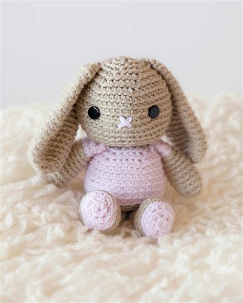 Free Crochet Bunny Pattern Leelee Knits