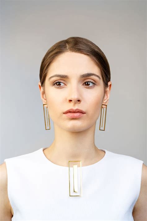 12 Stylish Minimalist Earrings Ideas To Try Бижутерия Современные