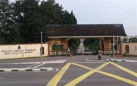 Malaysia announced a state of emergency on tuesday morning, suspending parliament and state legislatures, hours before millions of malaysians were set to go back into lockdown following a surge in coronavirus cases that threatened to overwhelm the country's public health system. Simpang Renggam prison, staff quarters under 14-day ...