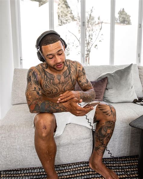 Dutch striker memphis depay is on his way to barcelona from lyon in a transfer worth 25. Memphis DepayさんはInstagramを利用しています:「New music dropping soon ...