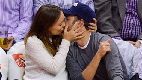 Cutest Celebrity Kiss Cam Moments Youtube