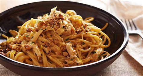 Simmer until it begins to thicken. Chicken Carbonara - Elgin