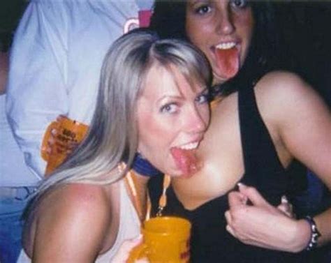 Xpics Me Lesbianas Photo Set Of Horny Amateur Lesbians Licking Their