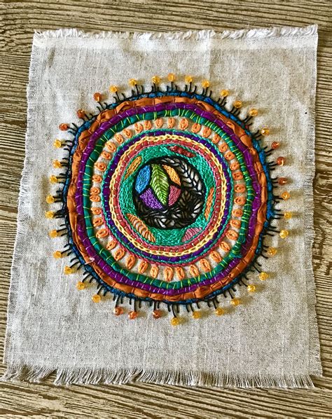 embroidered-mandala-claudia-moodyjones-embroidery-craft,-embroidery-inspiration,-embroidery