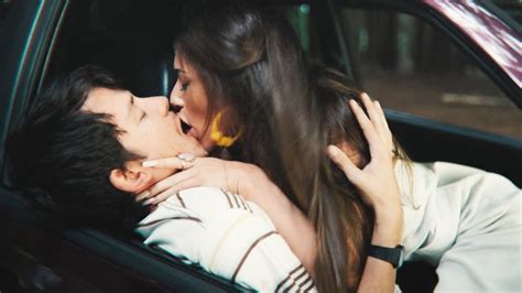 Sex Education Season 3 Kissing Scenes — Otis And Ruby Asa Butterfield And Mimi Keene 3x01
