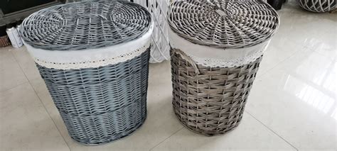 Whether you're a 'throw and go' or an 'everything in its place' person, a storage box creates a tidy look and complements your style. Large Wicker Laundry Basket, Round Storage Basket with Lid ...