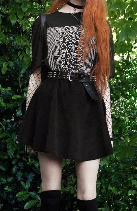 33 Bewitching Goth Outfit Ideas Alternative Outfits Edgy Outfits