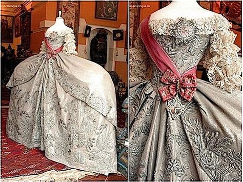 1745 Catherine The Greats Wedding Dress Two Views Grand Ladies