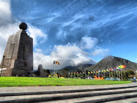 Which R 10 Mitad Del Mundo Monument Museums 2020
