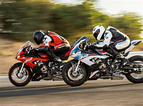 The bmw s 1000 rr weighs 197 kg and has a fuel tank capacity of 16 liters. 2020 BMW S1000RR | Bob's BMW Motorcycles