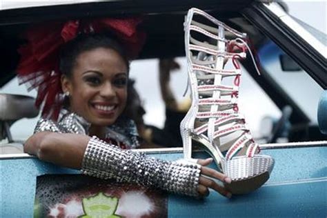 Miss America Contestants Showcase Shoes In Parade