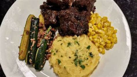 Recipe Khosis Oxtail With Mash And Sweet Corn Food For Mzansi