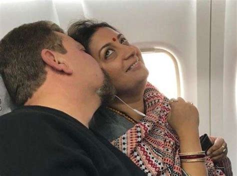 Smriti irani family with parents, husband, son and daughter subscribe to our channel: Smriti Irani's husband has a 'Biwi Se Pareshan' look in ...