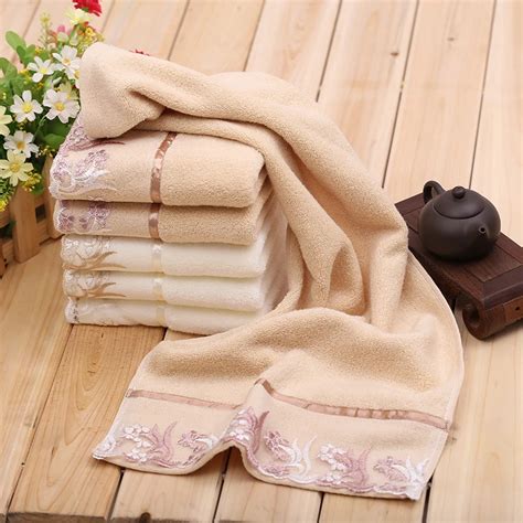 Hot Selling100 Cotton Lace Border Beauty Cosmetic Towel Lovers