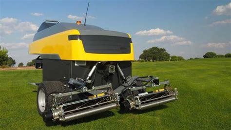 Turflynx Introduces Robotic Fairway Mower Golf Course