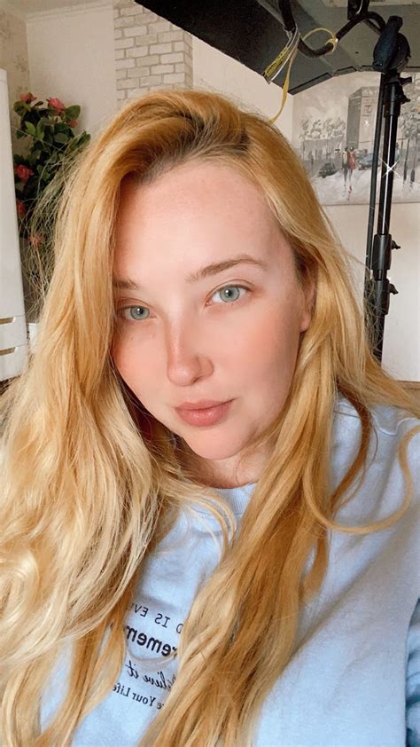 samantha rone on twitter it went from full blown snow to sunny today within 2 hours 😅 wtf