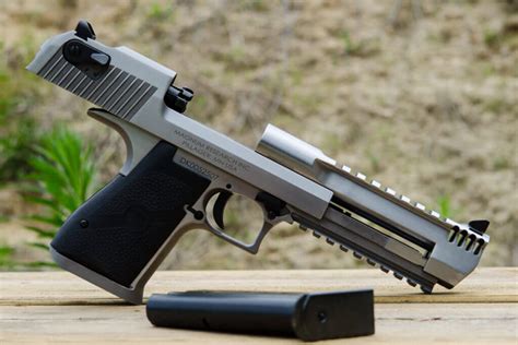 Desert Eagle Spreads Its Wings Again With The New 429 De Magnum