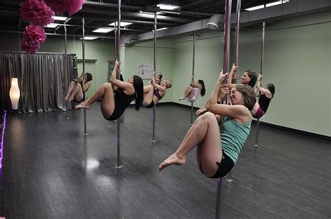 Pole Dancing I Really Want To Try This A Whole Body Workout I Will Do It This Year