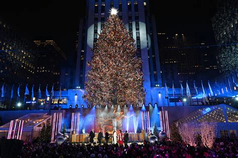 Rockin Around The Christmas Tree Rockefeller Tree Lit Up New York