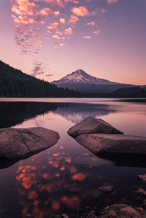 Sunset Over Trillium Lake And Mt Hood Oregon Oc