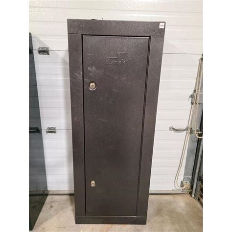 homak 8 gun locking cabinet w key 10 x 21 x 55 in