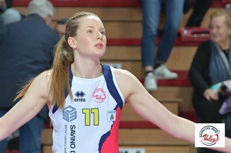Isabelle haak young talented volleyball player 20 years old best volleyball actions 2019. Melhor do Vôlei - Mercado: Isabelle Haak fica no Scandicci por mais um ano