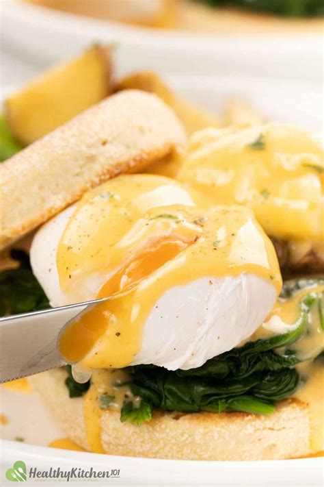 Poached Eggs Easy And Takes 5 Minutes Start To Finish