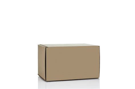 Premium Psd Closed Cardboard Box Isolated