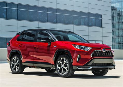 Toyota Gives Rav4 Crossover Boost In Fuel Economy With Plug In Hybrid