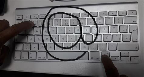 ¿cómo Escribir En Una Laptop Y Una Computadora De Escritorio Macos