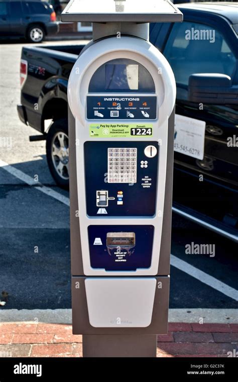 Electronic Parking Meter Hi Res Stock Photography And Images Alamy