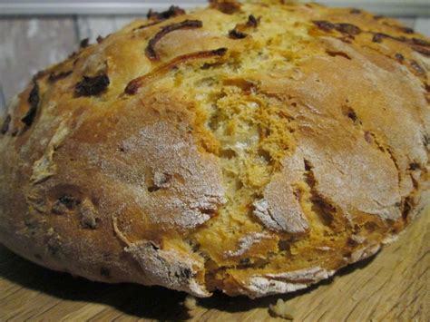 Zwiebelbrot mit Knusperkruste