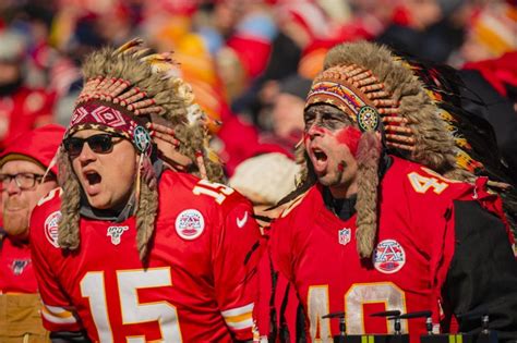 Chiefs Ban Fans From Wearing Headdresses Native American Face Paint
