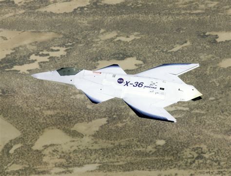 Mcdonnell Douglas X 36 Tailless Fighter Agility Research Aircraft