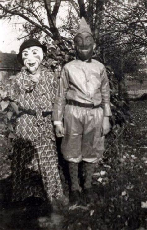 creepy halloween costumes      vintage everyday